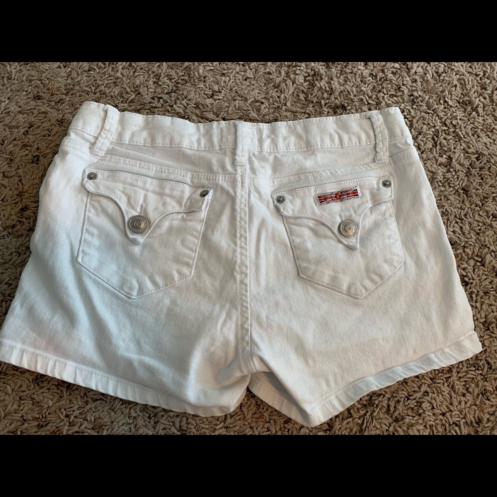 Cute and sassy girls’ Hudson shorts. Size 16. Stretchy. Great condition.